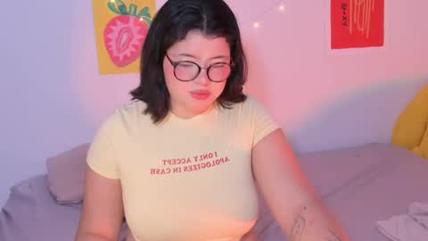 Snapshot of marcy_grey chatting on October 1, 2025, 11:38 am danna online show from October 1, 2025, 11:38 am