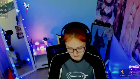 Snapshot of margaret_red chatting on December 14, 2024, 7:51 am Margaret online show from December 14, 2024, 7:51 am