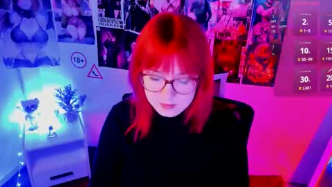 Snapshot of margaret_red chatting on September 30, 2025, 9:42 pm Margaret online show from September 30, 2025, 9:42 pm