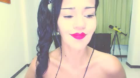 mari4you69 online show from October 13, 2025, 10:59 am