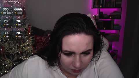 Snapshot of mari_moore7 chatting on December 27, 2024, 11:53 pm mari moore online show from December 27, 2024, 11:53 pm