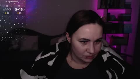 Snapshot of mari_moore7 chatting on March 2, 2025, 2:21 pm mari moore online show from March 2, 2025, 2:21 pm