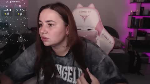 Snapshot of mari_moore7 chatting on September 19, 2025, 7:21 am mari moore online show from September 19, 2025, 7:21 am