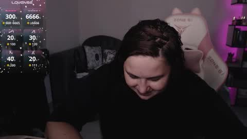 Snapshot of mari_moore7 chatting on September 22, 2025, 7:32 am mari moore online show from September 22, 2025, 7:32 am