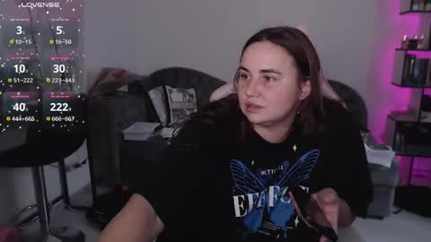 Snapshot of mari_moore7 chatting on October 5, 2025, 10:13 am mari moore online show from October 5, 2025, 10:13 am