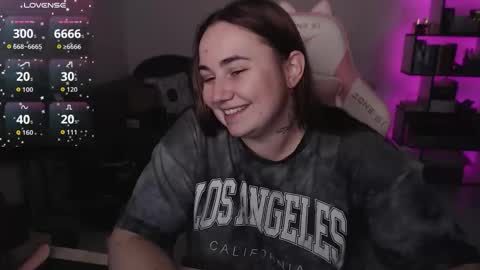 Snapshot of mari_moore7 chatting on November 23, 2025, 8:14 am mari moore online show from November 23, 2025, 8:14 am