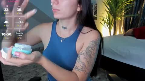 mari_salgado online show from September 21, 2025, 12:51 pm