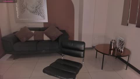 Snapshot of mariaherrera_ chatting on October 21, 2025, 8:31 pm MARIA HERRERA online show from October 21, 2025, 8:31 pm