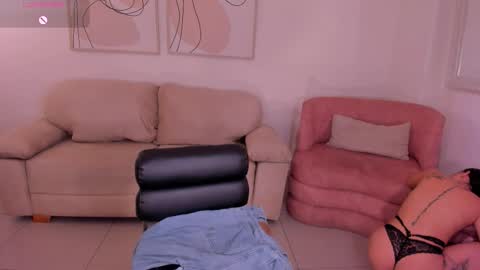 Snapshot of mariaherrera_ chatting on November 11, 2025, 9:59 pm MARIA HERRERA online show from November 11, 2025, 9:59 pm