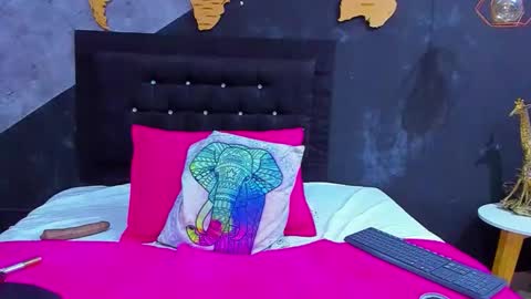 Snapshot of mariam__rossi chatting on October 23, 2025, 1:54 pm MARIAM online show from October 23, 2025, 1:54 pm