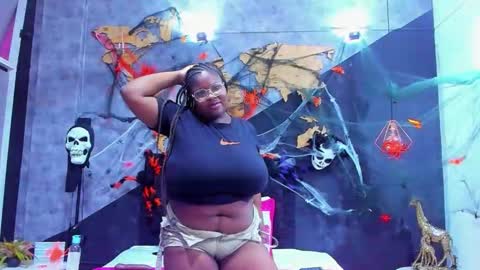 Snapshot of mariam__rossi chatting on November 2, 2025, 12:18 pm MARIAM online show from November 2, 2025, 12:18 pm