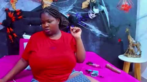 Snapshot of mariam__rossi chatting on November 18, 2025, 11:47 am MARIAM online show from November 18, 2025, 11:47 am