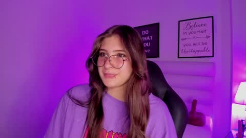 Snapshot of mariam_scott18 chatting on December 12, 2024, 10:42 pm Mariam online show from December 12, 2024, 10:42 pm