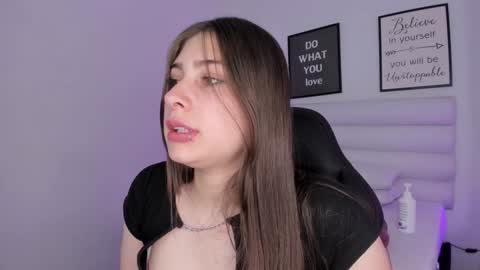 Snapshot of mariam_scott18 chatting on January 15, 2025, 7:12 pm Mariam online show from January 15, 2025, 7:12 pm