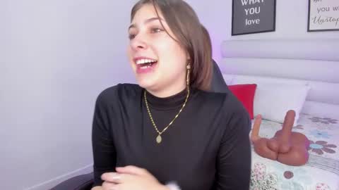 Snapshot of mariam_scott18 chatting on March 7, 2025, 7:27 pm Mariam online show from March 7, 2025, 7:27 pm