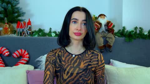 Snapshot of mariamenson chatting on January 13, 2025, 9:42 pm MariaMenson online show from January 13, 2025, 9:42 pm