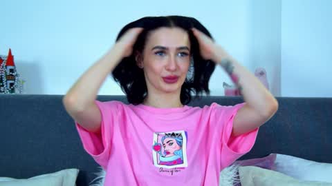 Snapshot of mariamenson chatting on January 25, 2025, 2:04 am MariaMenson online show from January 25, 2025, 2:04 am