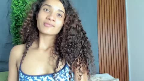 Marian online show from March 4, 2025, 1:59 pm