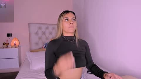 Mariana Roe online show from February 28, 2025, 6:32 am