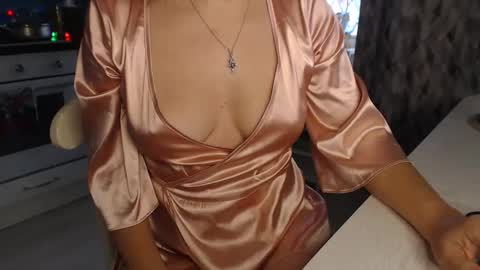 MarianaMur online show from February 1, 2025, 11:21 am