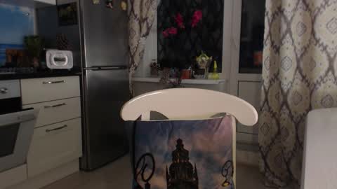 MarianaMur online show from November 6, 2025, 5:52 am