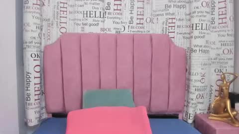 Snapshot of mariana_murillo__ chatting on October 5, 2025, 4:00 am Mariana online show from October 5, 2025, 4:00 am