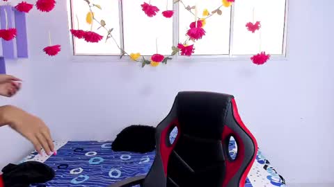 Snapshot of mariana_ofc chatting on March 7, 2025, 12:12 pm Mariana online show from March 7, 2025, 12:12 pm