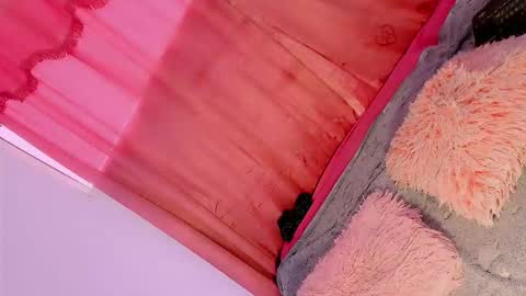 Snapshot of mariana_ofc chatting on September 11, 2025, 12:38 pm Mariana online show from September 11, 2025, 12:38 pm