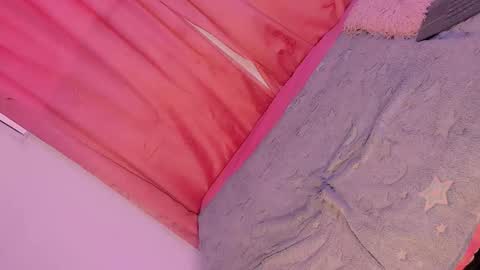 Snapshot of mariana_ofc chatting on November 7, 2025, 11:21 am Mariana online show from November 7, 2025, 11:21 am