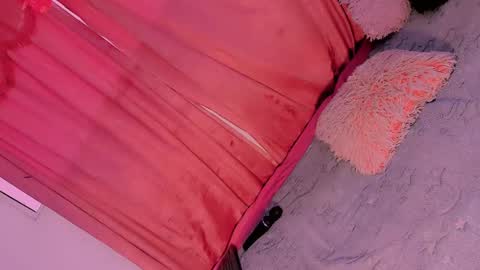 Snapshot of mariana_ofc chatting on November 21, 2025, 12:15 pm Mariana online show from November 21, 2025, 12:15 pm