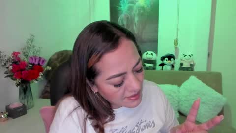 Snapshot of marianalopez81 chatting on February 25, 2025, 12:14 am Mariana Lopez online show from February 25, 2025, 12:14 am