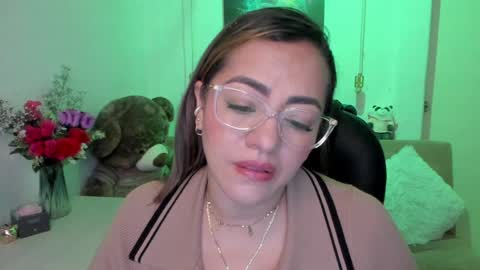 Snapshot of marianalopez81 chatting on February 26, 2025, 1:11 am Mariana Lopez online show from February 26, 2025, 1:11 am