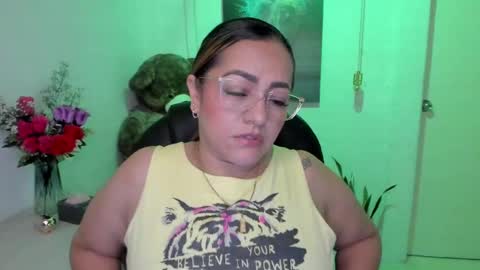 Snapshot of marianalopez81 chatting on February 27, 2025, 3:25 am Mariana Lopez online show from February 27, 2025, 3:25 am