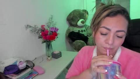 Snapshot of marianalopez81 chatting on February 28, 2025, 6:43 am Mariana Lopez online show from February 28, 2025, 6:43 am