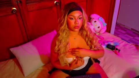 Snapshot of marianapradax chatting on November 23, 2025, 6:13 am Mariana Prada online show from November 23, 2025, 6:13 am