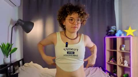 Mariana online show from November 26, 2025, 6:09 pm