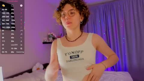 Mariana online show from November 27, 2025, 6:32 pm