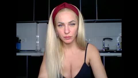 Snapshot of marianna1977 chatting on February 27, 2025, 8:53 pm marianna1977 online show from February 27, 2025, 8:53 pm