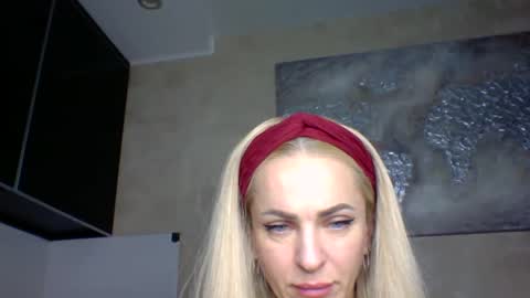 Snapshot of marianna1977 chatting on March 8, 2025, 7:09 pm marianna1977 online show from March 8, 2025, 7:09 pm