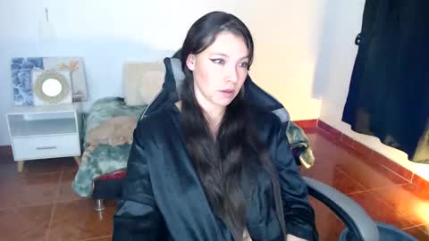 Snapshot of marianna__777 chatting on November 3, 2025, 9:21 am Mariana online show from November 3, 2025, 9:21 am
