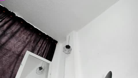 Snapshot of mariannelove77 chatting on February 8, 2025, 9:15 pm marianne online show from February 8, 2025, 9:15 pm