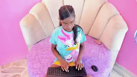 Snapshot of marianrosse chatting on September 8, 2025, 9:25 pm marianrosse online show from September 8, 2025, 9:25 pm
