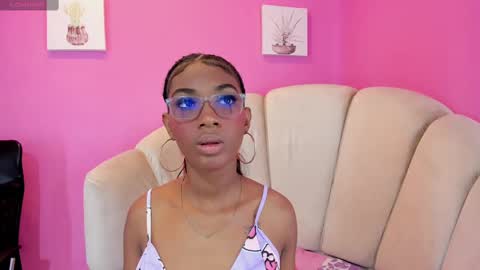 Snapshot of marianrosse chatting on September 20, 2025, 3:51 am marianrosse online show from September 20, 2025, 3:51 am
