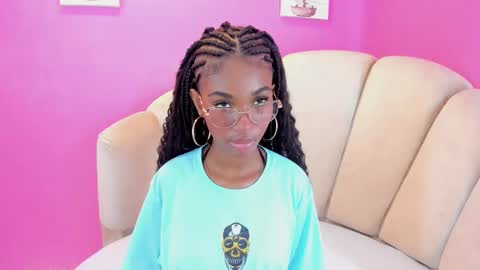Snapshot of marianrosse chatting on September 23, 2025, 8:34 pm marianrosse online show from September 23, 2025, 8:34 pm
