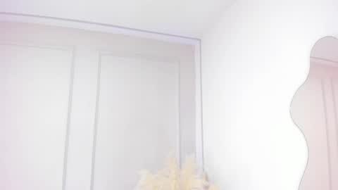 Snapshot of mariapettit chatting on November 22, 2025, 9:30 am Maria Pettit online show from November 22, 2025, 9:30 am