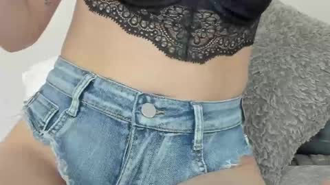 Snapshot of mariapettit chatting on November 24, 2025, 11:10 am Maria Pettit online show from November 24, 2025, 11:10 am