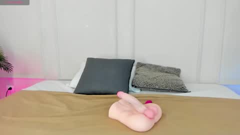 Snapshot of mariapettit chatting on November 26, 2025, 11:44 am Maria Pettit online show from November 26, 2025, 11:44 am