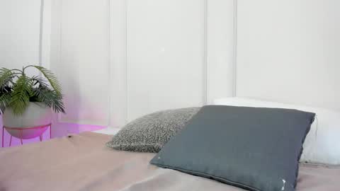 Snapshot of mariapettit chatting on November 29, 2025, 11:35 am Maria Pettit online show from November 29, 2025, 11:35 am