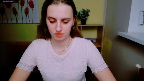 Snapshot of mariatess_ chatting on December 30, 2024, 2:19 pm Mariia online show from December 30, 2024, 2:19 pm