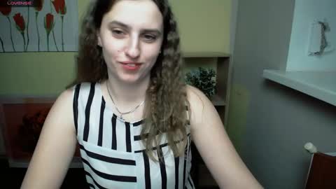 Snapshot of mariatess_ chatting on January 17, 2025, 2:50 pm Mariia online show from January 17, 2025, 2:50 pm